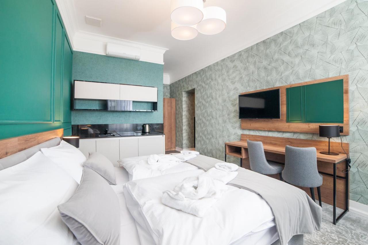 Vinfort Aparthotel Cracovie Extérieur photo